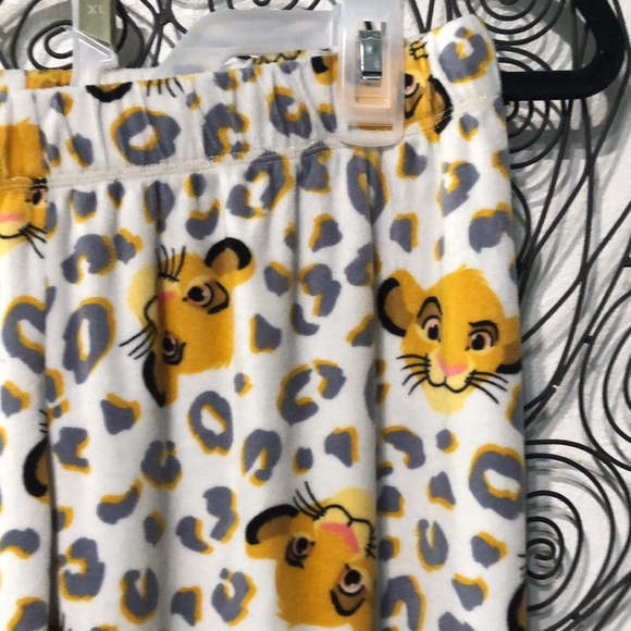 SOLD !!! Disney Simba pajama pants - Picture 3 of 7